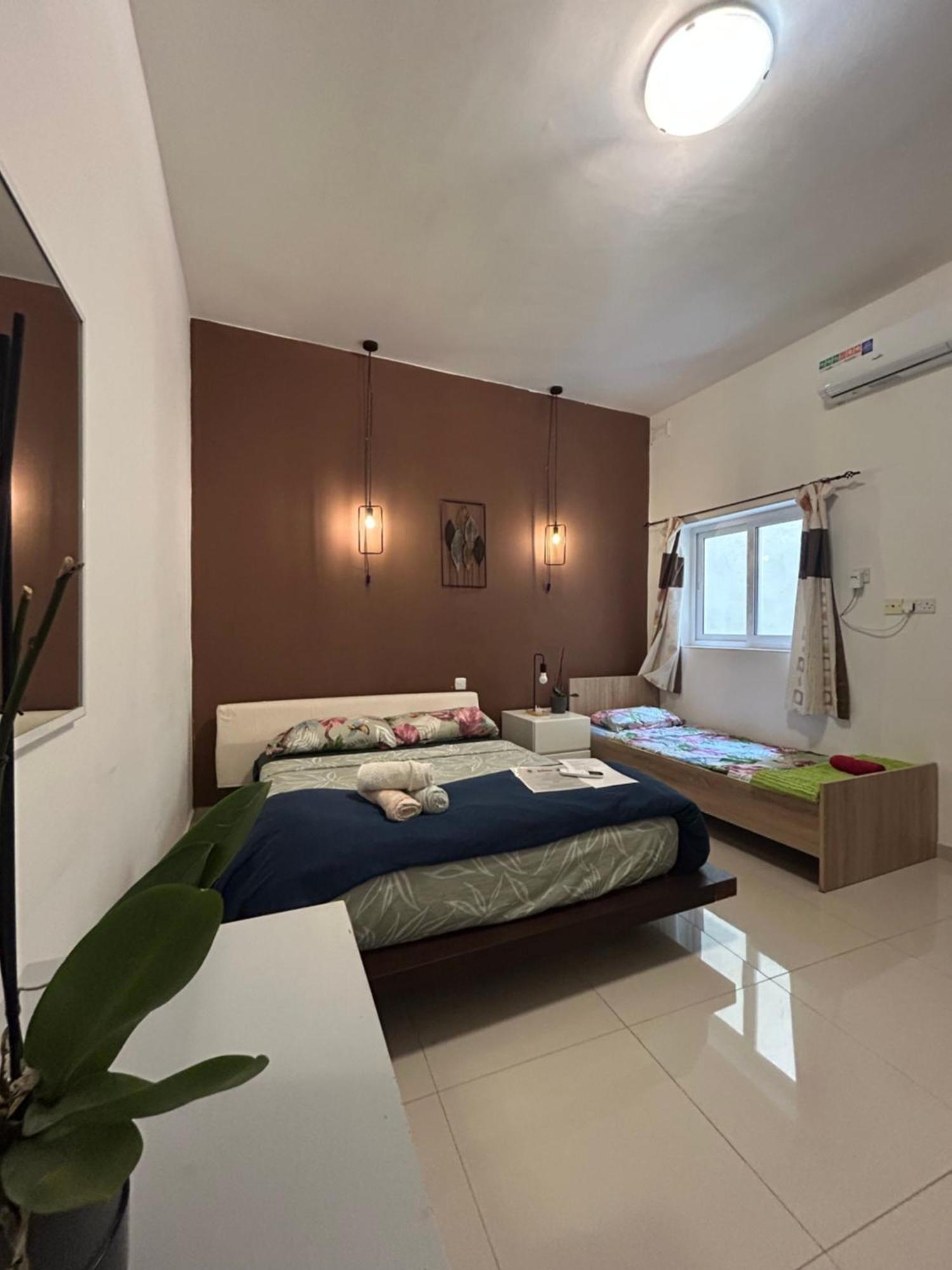 4 Person Spacious Airconditioned And Self Check Habitación en casa particular *