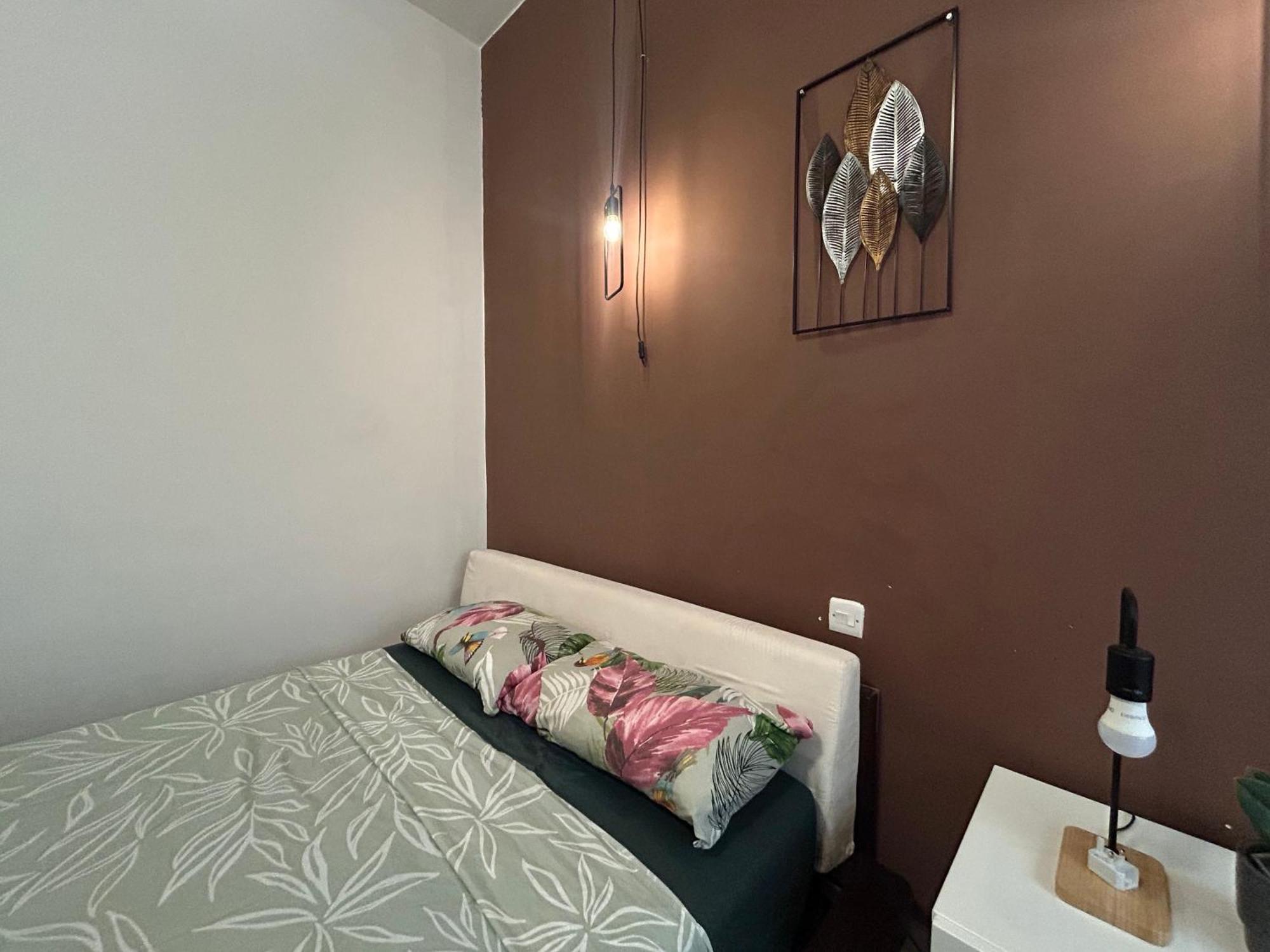 4 Person Spacious Airconditioned And Self Check Habitación en casa particular *